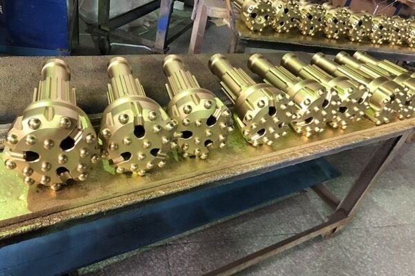 2-2-dth-drill-bits_02 DTH Drill Bits
