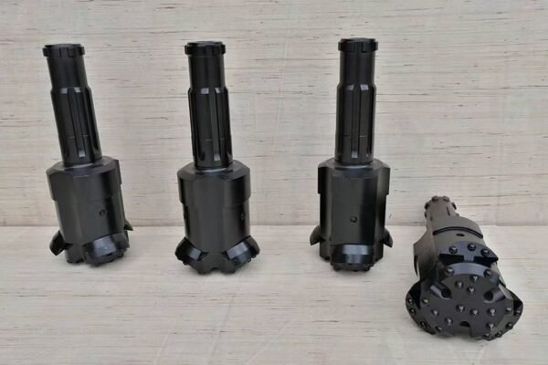 3-5-concentric-casing-system-three-jaws_01 Starockdrill - Unleashing the Magic of Three-Jaw Drilling